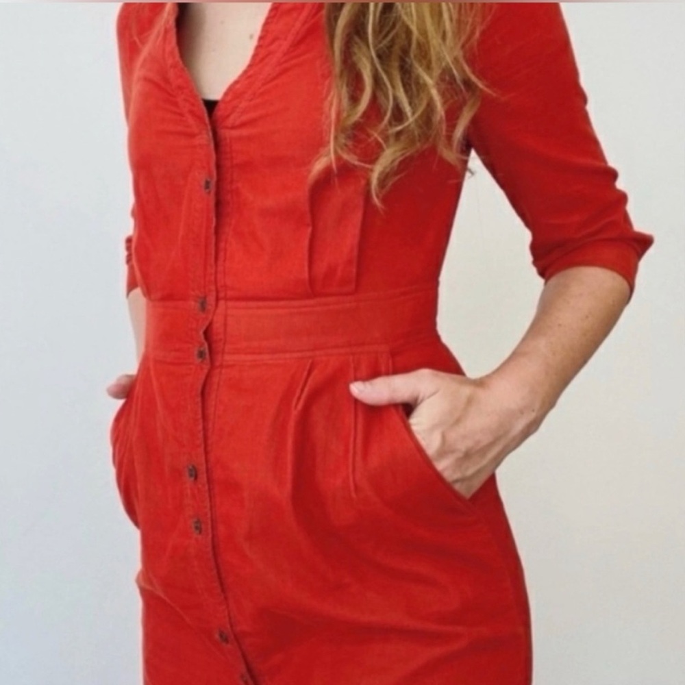 Anthropologie Maeve Anaheim Burnt Orange
Corduroy Dress Size 6